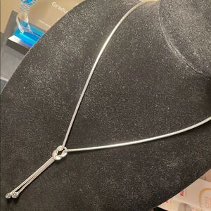 Caroline Emmons Elegant Silver Knot Necklace vintage EUC (I sold CE in 1980s)